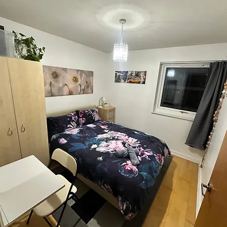 Cozy Room Close To Canary Wharf, The O2 And Excel London